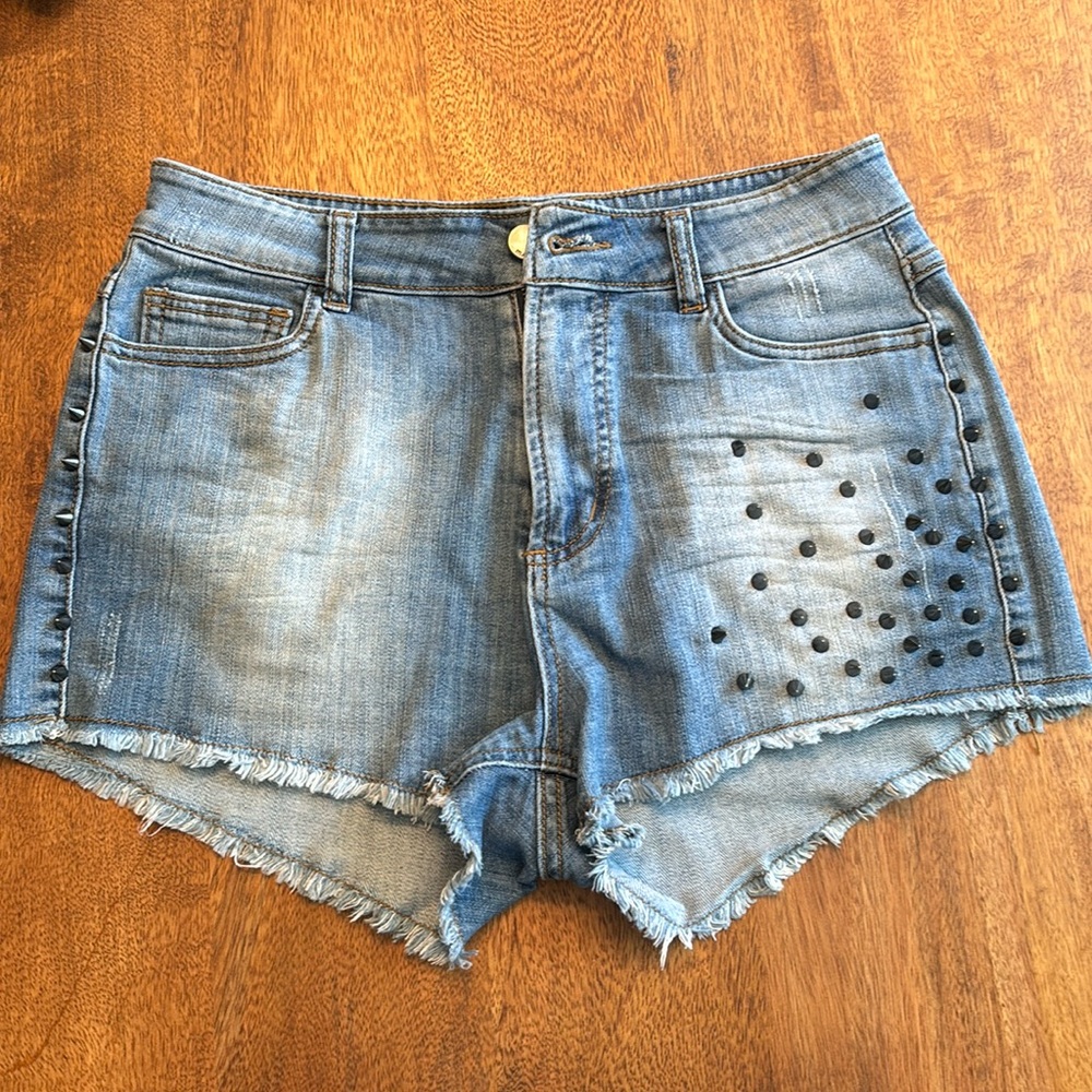 Denim shorts rivet/spike-embellished Medium